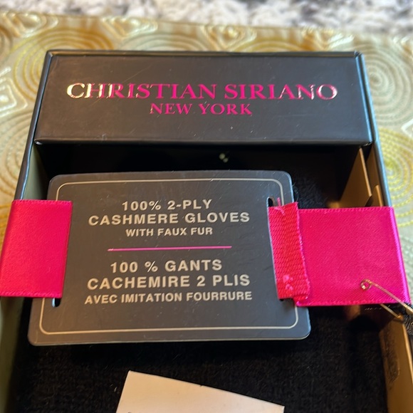 NEW Christian Siriano New York 2-Ply Cashmere Gloves with Faux-Fur Trim In Black - Picture 2 of 8